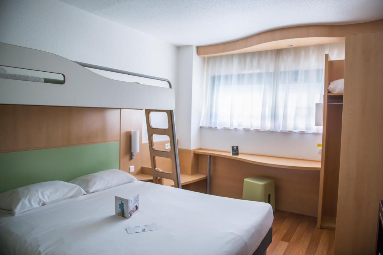 Ibis Budget Site Du Futuroscope Chasseneuil-du-Poitou Eksteriør billede