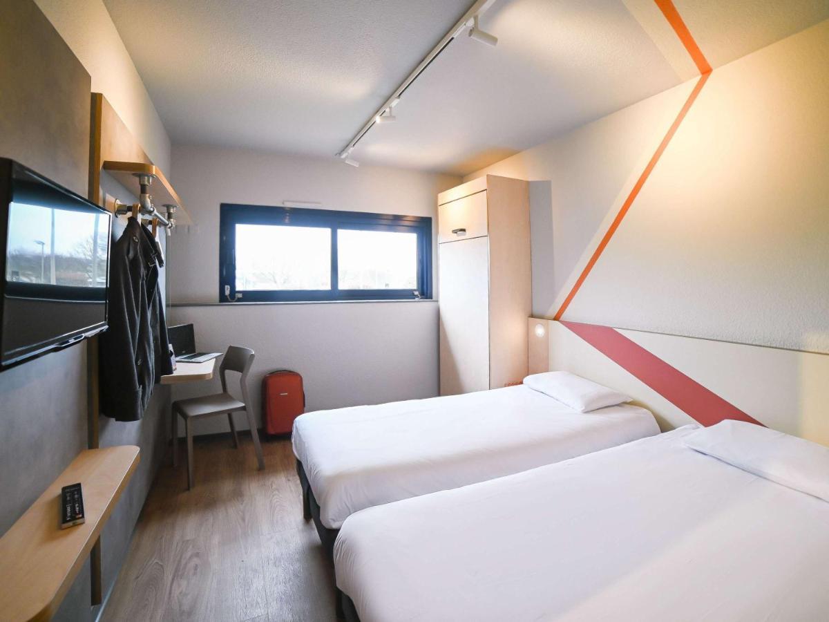 Ibis Budget Site Du Futuroscope Chasseneuil-du-Poitou Eksteriør billede