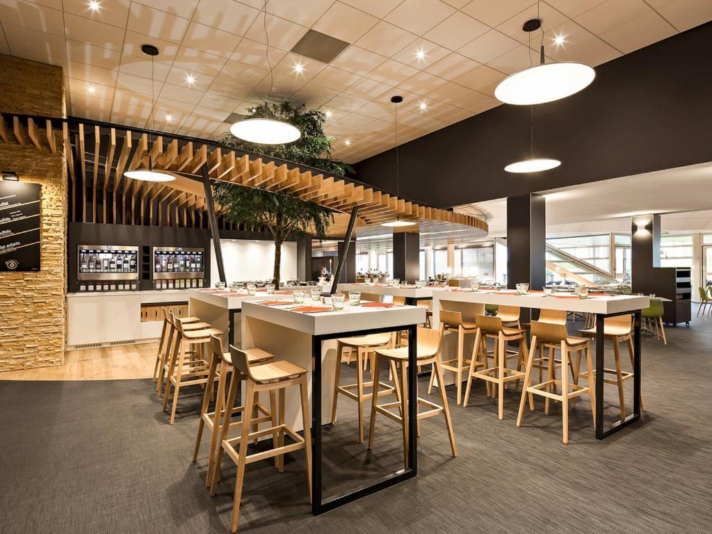 Ibis Budget Site Du Futuroscope Chasseneuil-du-Poitou Eksteriør billede
