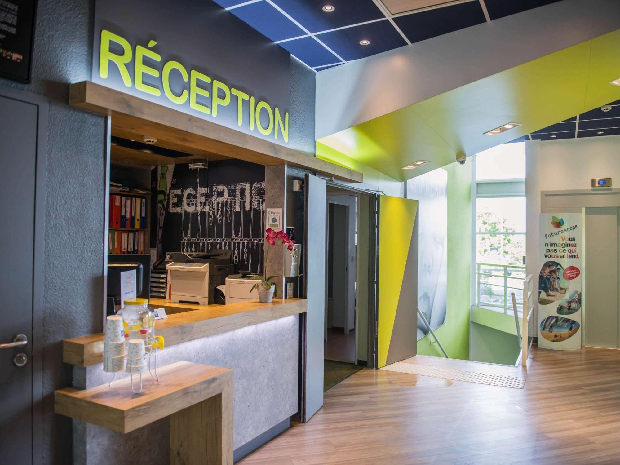 Ibis Budget Site Du Futuroscope Chasseneuil-du-Poitou Eksteriør billede