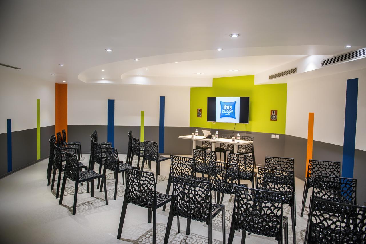 Ibis Budget Site Du Futuroscope Chasseneuil-du-Poitou Eksteriør billede